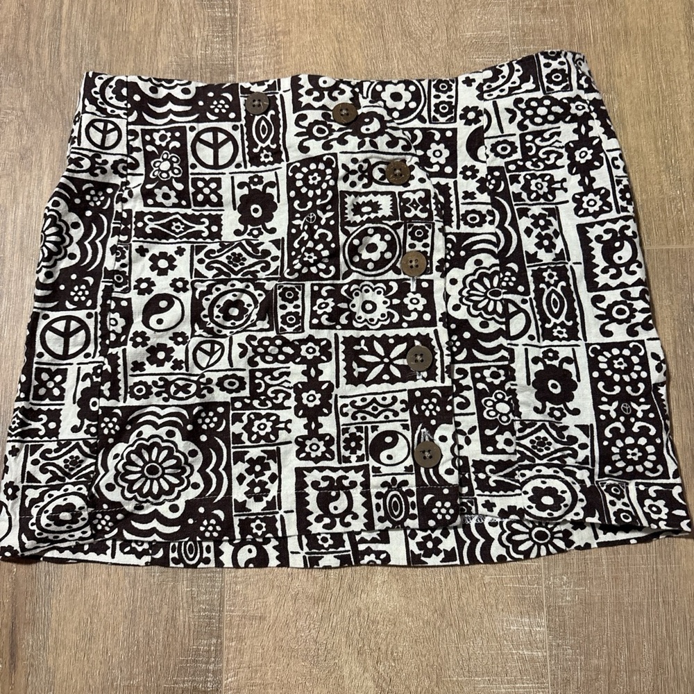 Urban Outfitters Black and White Graphic Mini Skirt